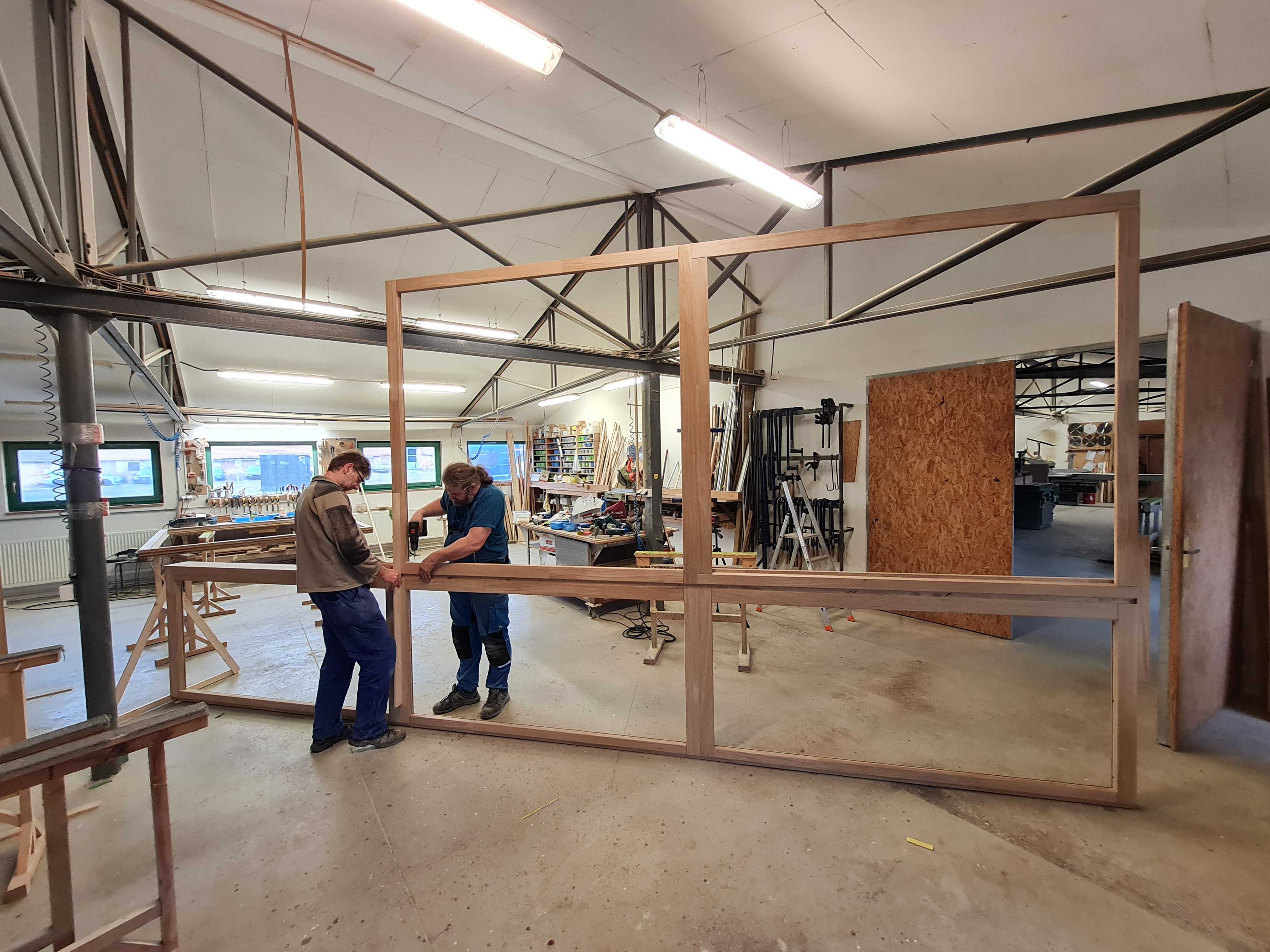 Zakladatelé truhlářství Filip